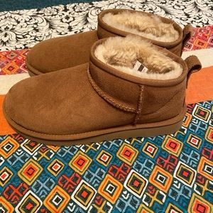 UGG Brown Ankle Boots with Cream Lining